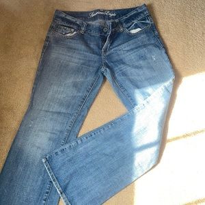 Size 8 American eagle jeans favorite boyfriend fit